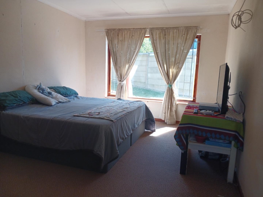 3 Bedroom Property for Sale in Dana Bay Western Cape